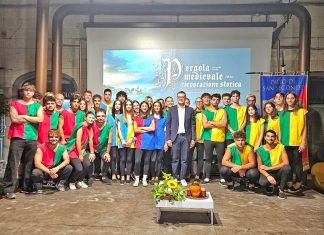 Palio, gruppi storici da tutta Italia, spettacoli, taverne: torna la rievocazione Pergola Medievale