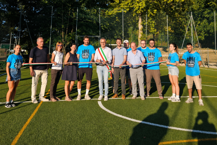 Taglio del nastro inaugurazione campo da calcetto Villanova