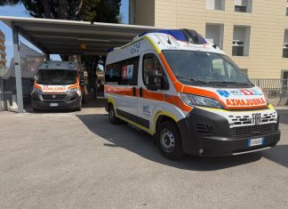 Arresto cardiaco a Fano, il sistema DAE della Regione Marche salva un 40enne: decisivo l’intervento in 4 minuti