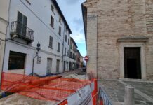 Cagli corso XX Settembre. bene i lavori, ma occorre garantire l’accesso a negozi e abitazioni