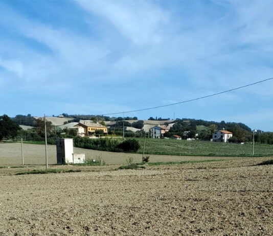 Montefelcino: a Sterpeti acqua non potabile. Esposto alla Procura