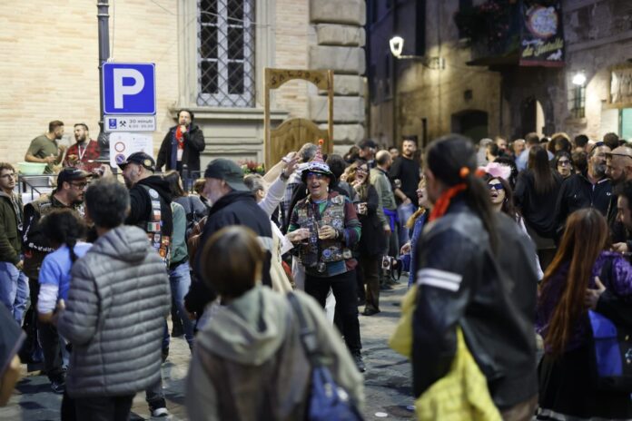 L'accoglienza e la festa del Motoclub Bennelli