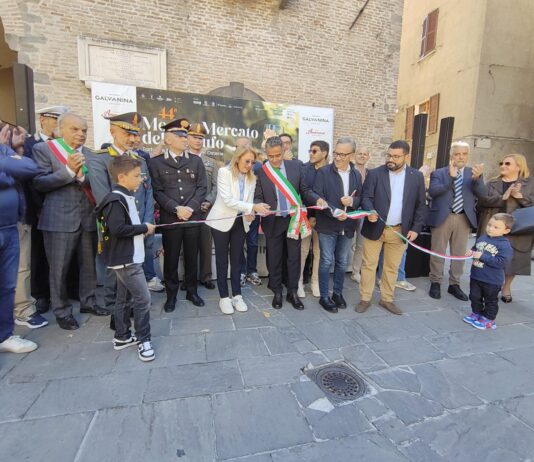 Apecchio, domani il gran finale di Tartufo & Birra: tra tradizione, sapori, premi e l’incoronazione di Re Tartufo