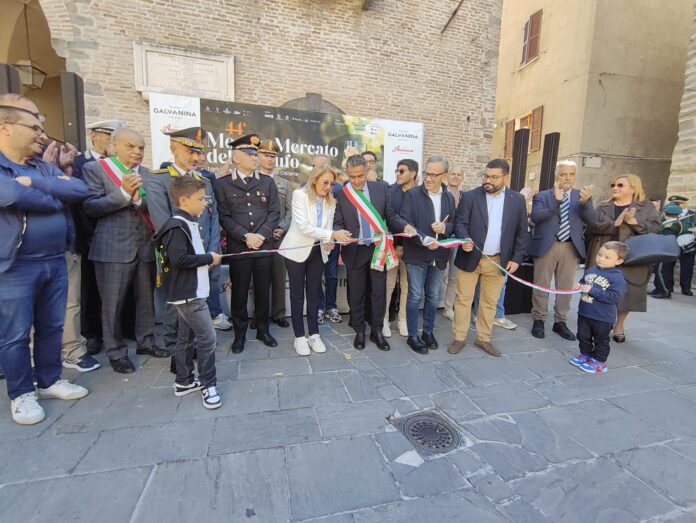 Taglio del Nastro