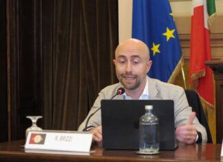 Dai partiti alla televisione: focus sugli anni Ottanta a ‘Raccontare il tempo’ a San Costanzo