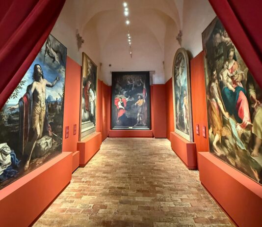 Urbino, Galleria Nazionale delle Marche: chiuse per restauro le sale Roveresche ma 5 pale d’altare diventano “mostra”